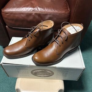 Frye Phillip Chukka in color Cognac. Size 8.5M